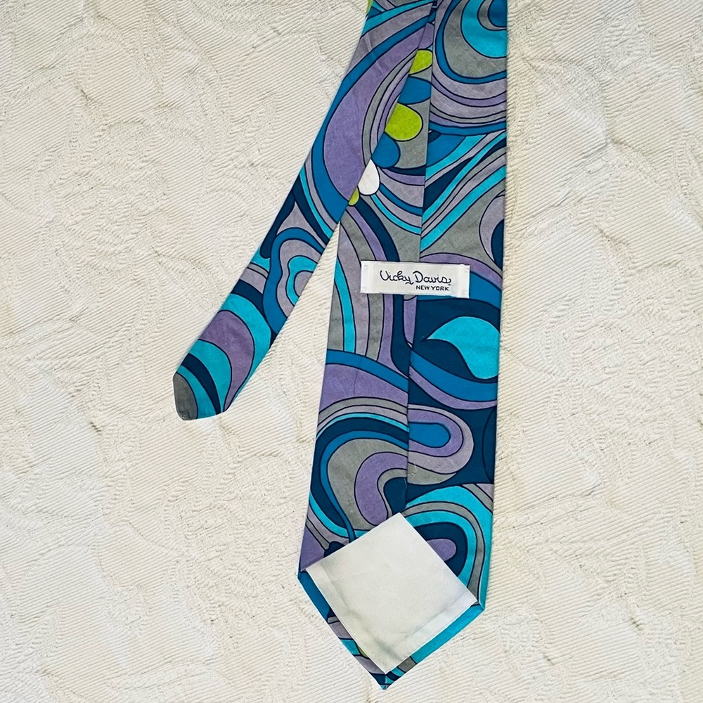 Vicky Davis 1970s abstract cotton tie